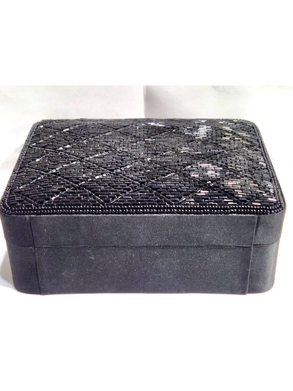 WOMANS BLACK SATIN BEADED EMBELLISHED JEWELRY ORGANIZER BOX SIZE 6 3/4